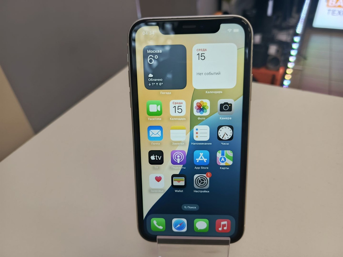 Смартфон Apple iPhone 11 64Gb