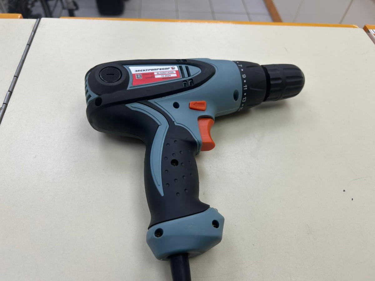 Шуруповерт Электроприбор ДШ-700ДМ