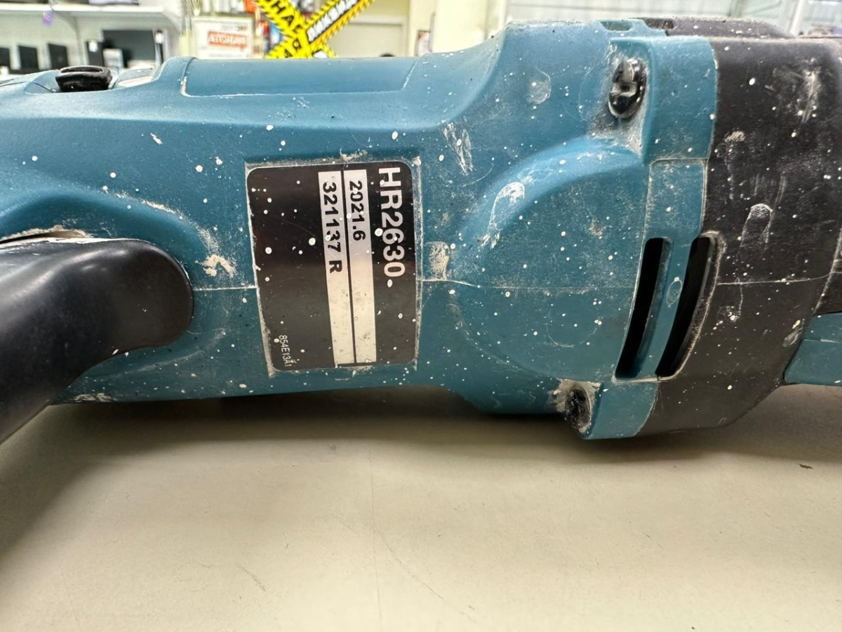 Перфоратор Makita HR2630