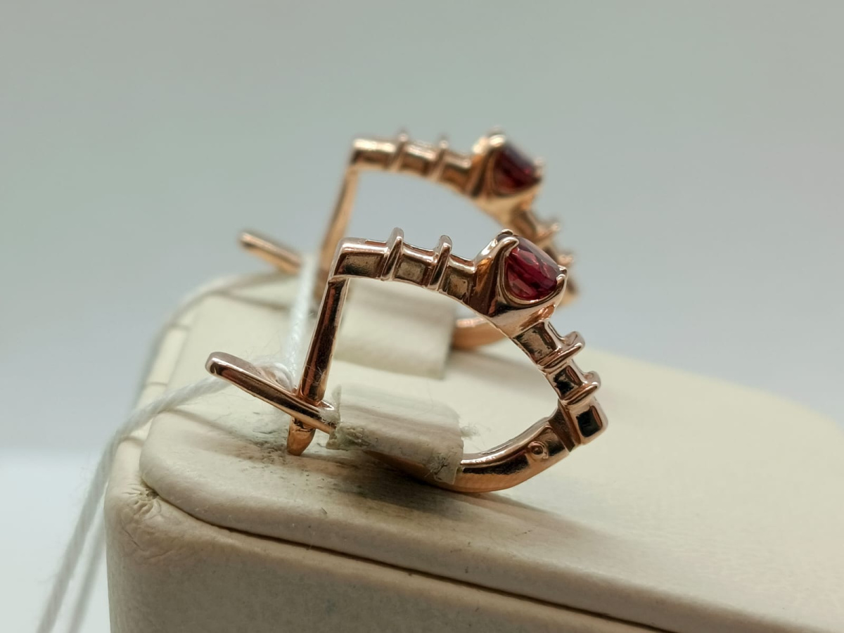 СКМ585 СЕРЬГИ С КАМНЕМ (Au 585)