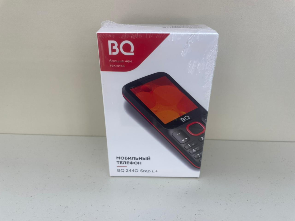 Мобильный телефон Strike S10