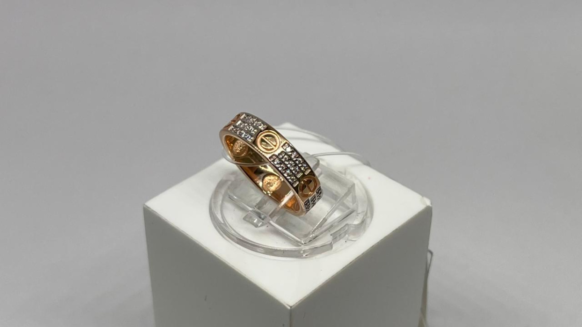 к1334 КОЛЬЦО С КАМНЯМИ (Au 585)