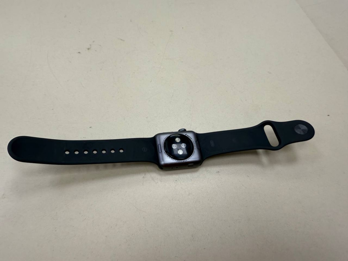 Смарт-часы Apple Watch Series 3 38 мм