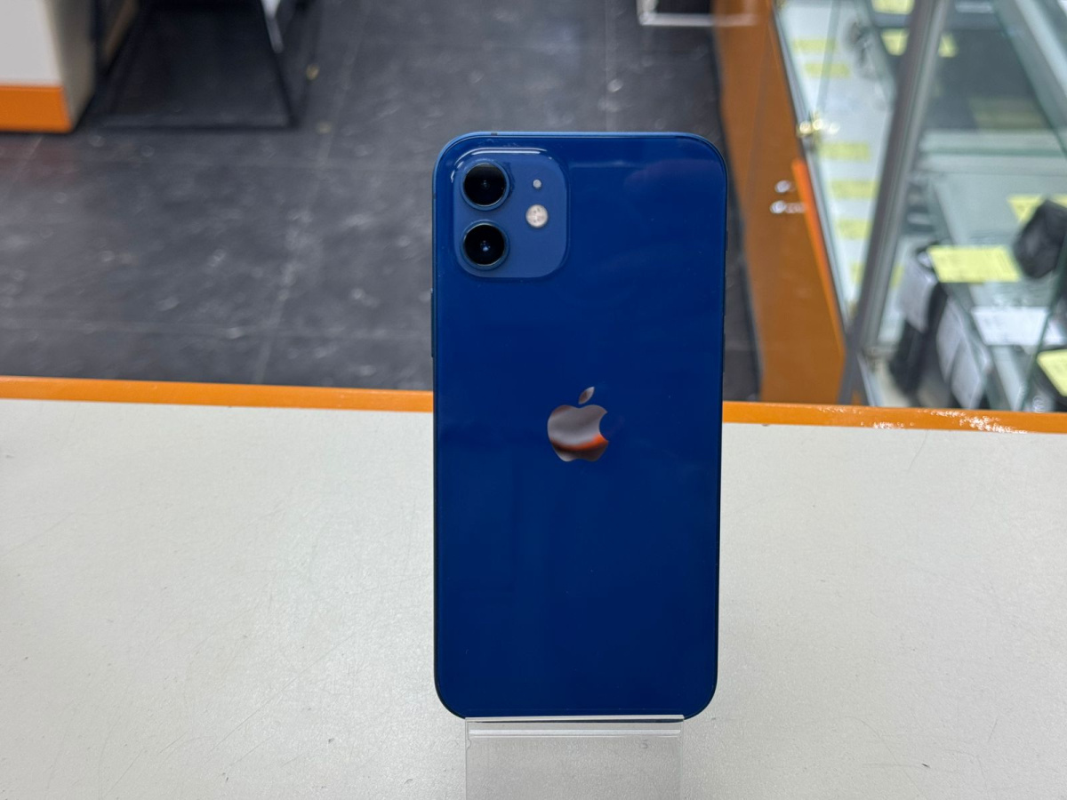 Смартфон Apple iPhone 12 64Gb