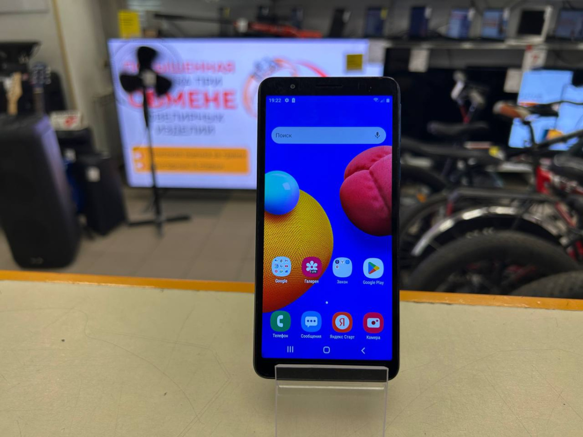 Смартфон Samsung A01 1/16