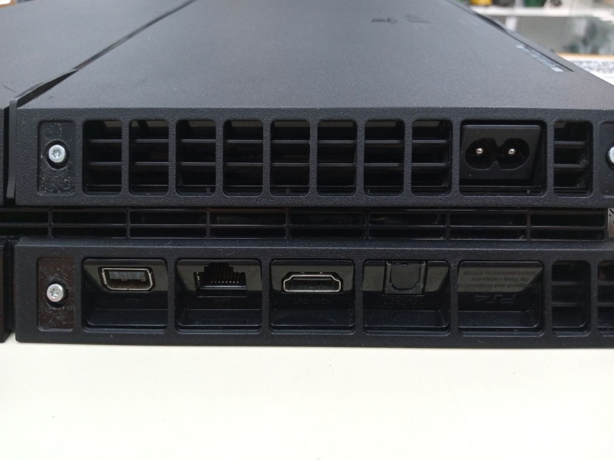 Игровая приставка PlayStation 4 FAT 500GB