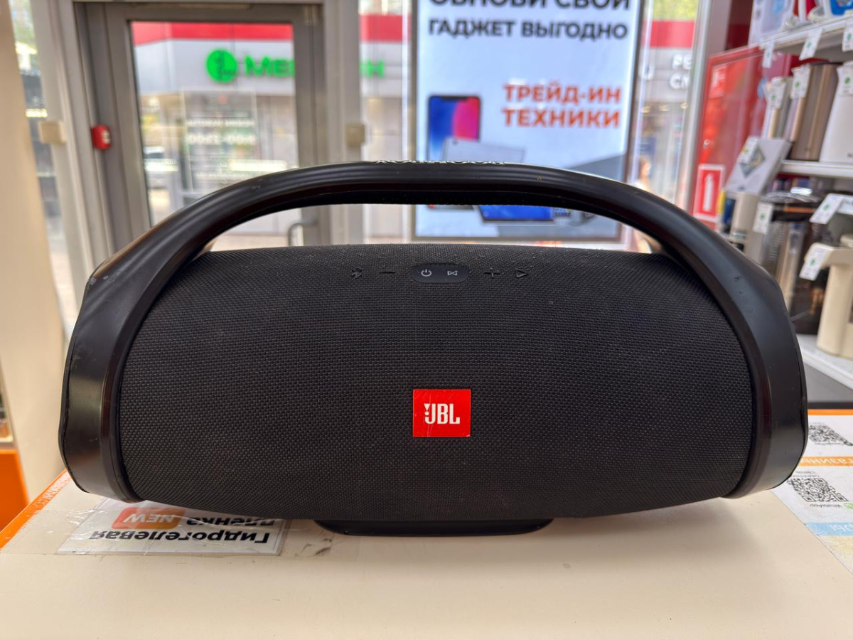 Портативная акустика JBL Boombox