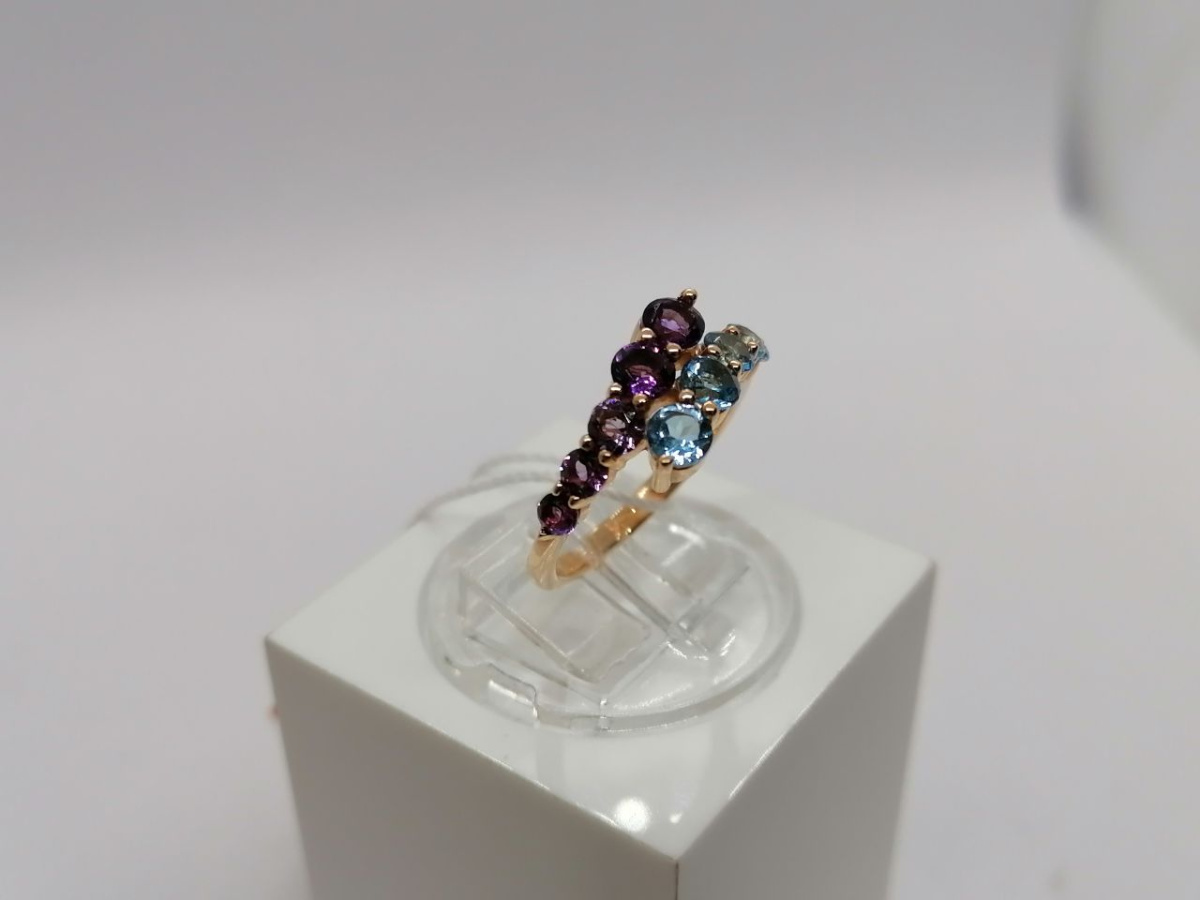 КОЛЬЦО С КАМНЯМИ (Au 585)