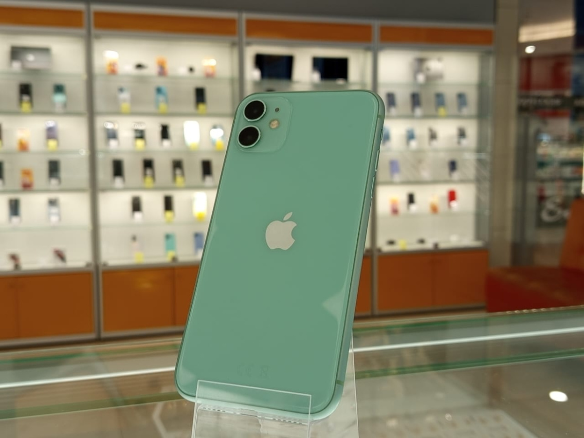 Смартфон Apple iPhone 11 64Gb