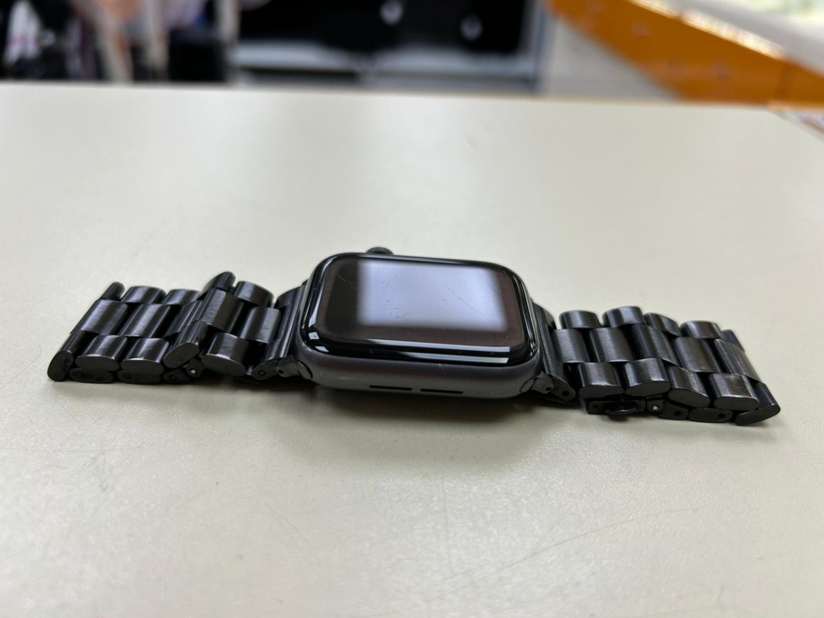 Смарт-часы Apple Watch Series 4 44 мм