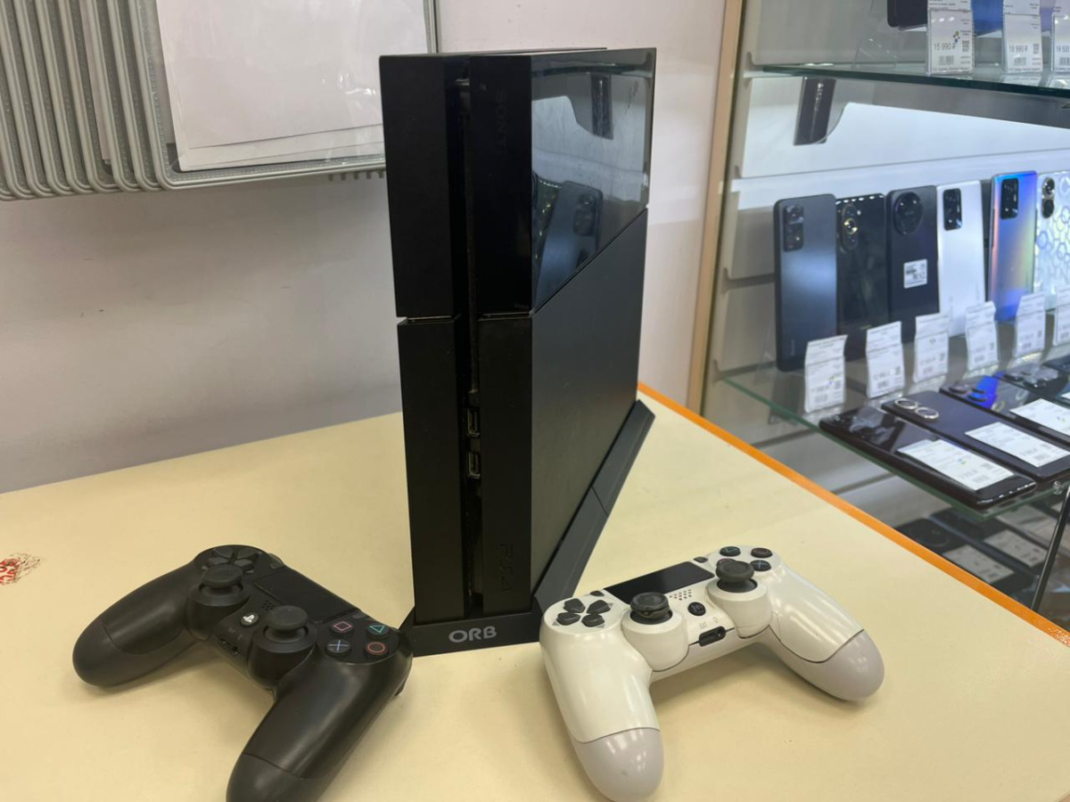 Игровая приставка PlayStation 4 FAT 500GB