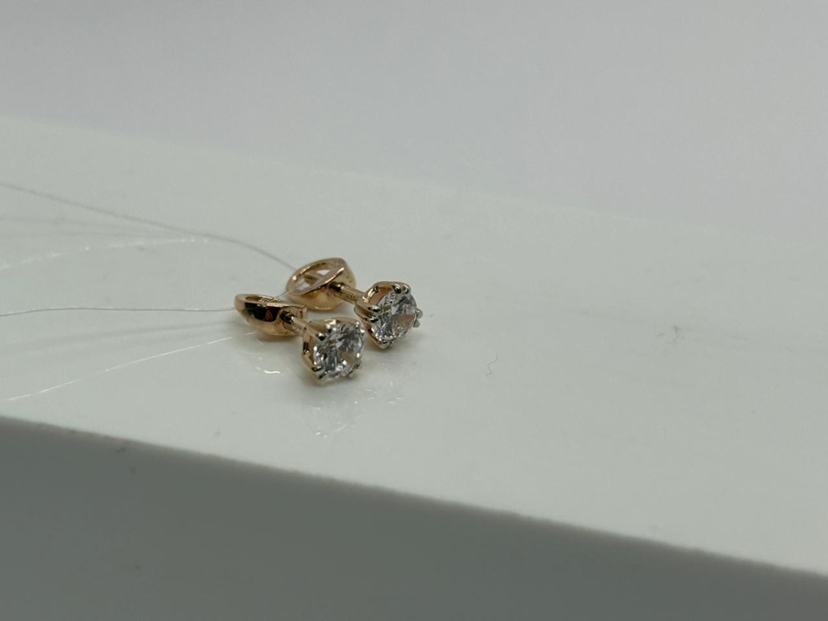 01-214655 СЕРЬГИ ПУСЕТЫ с камнем (Au 585)