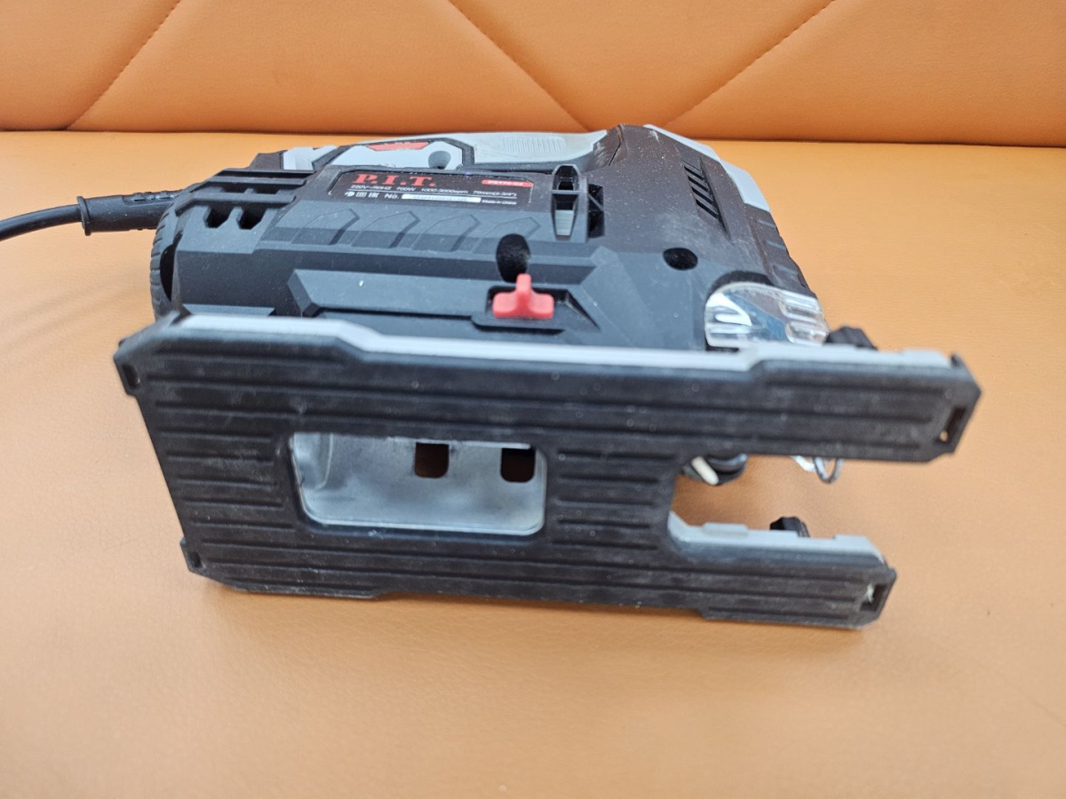 Лобзик P.I.T. PST70-C2