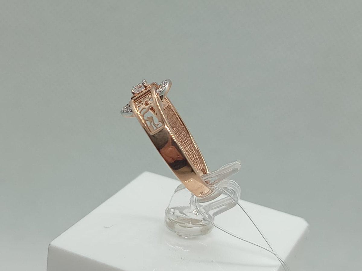 КОЛЬЦО С КАМНЯМИ (Au 585)