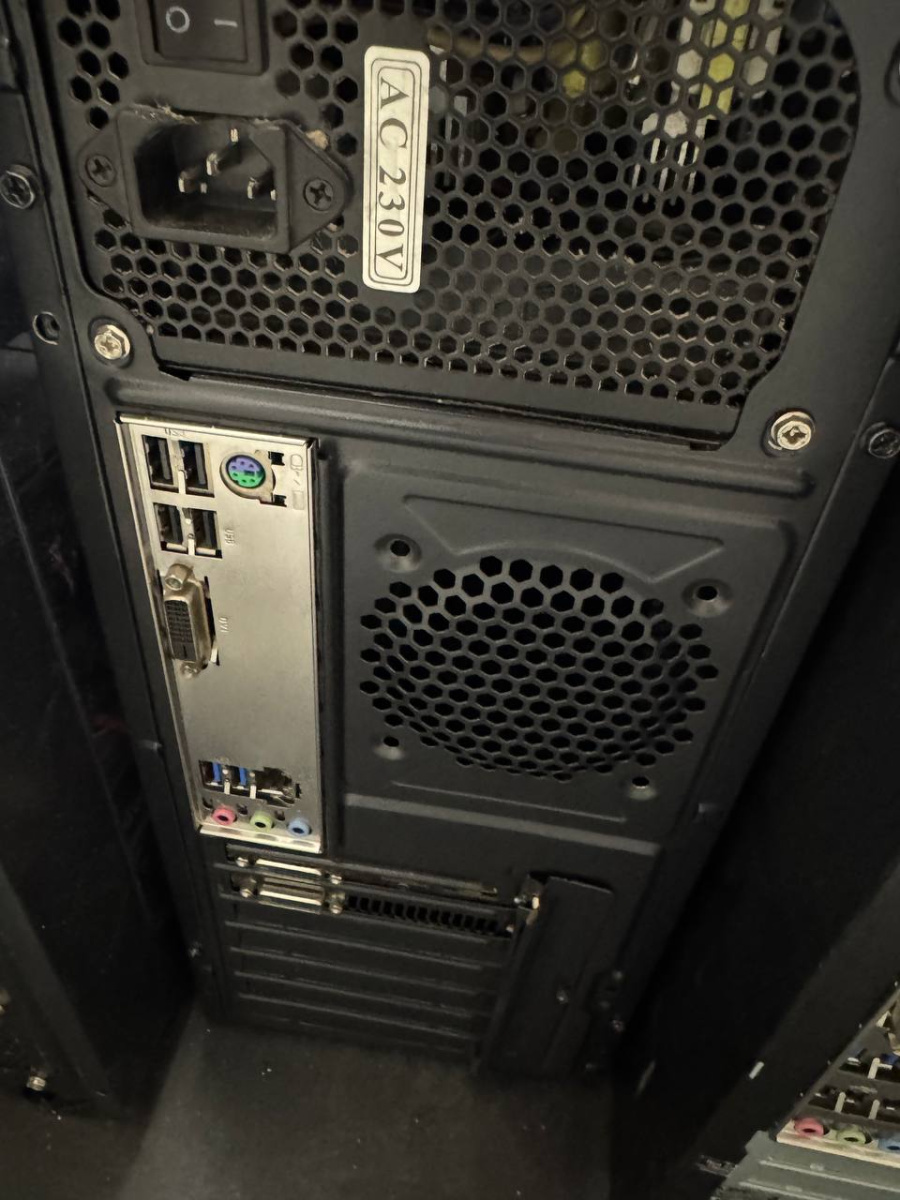 Системный блок Irbis; Core i5-7400, GeForce GTX 1060 3GB, 8 Гб, 128 Гб, Нет