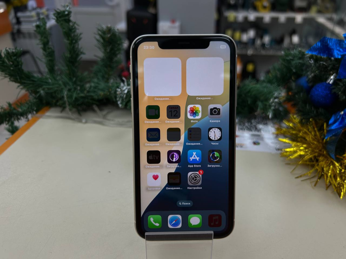 Смартфон Apple iPhone 11 64Gb