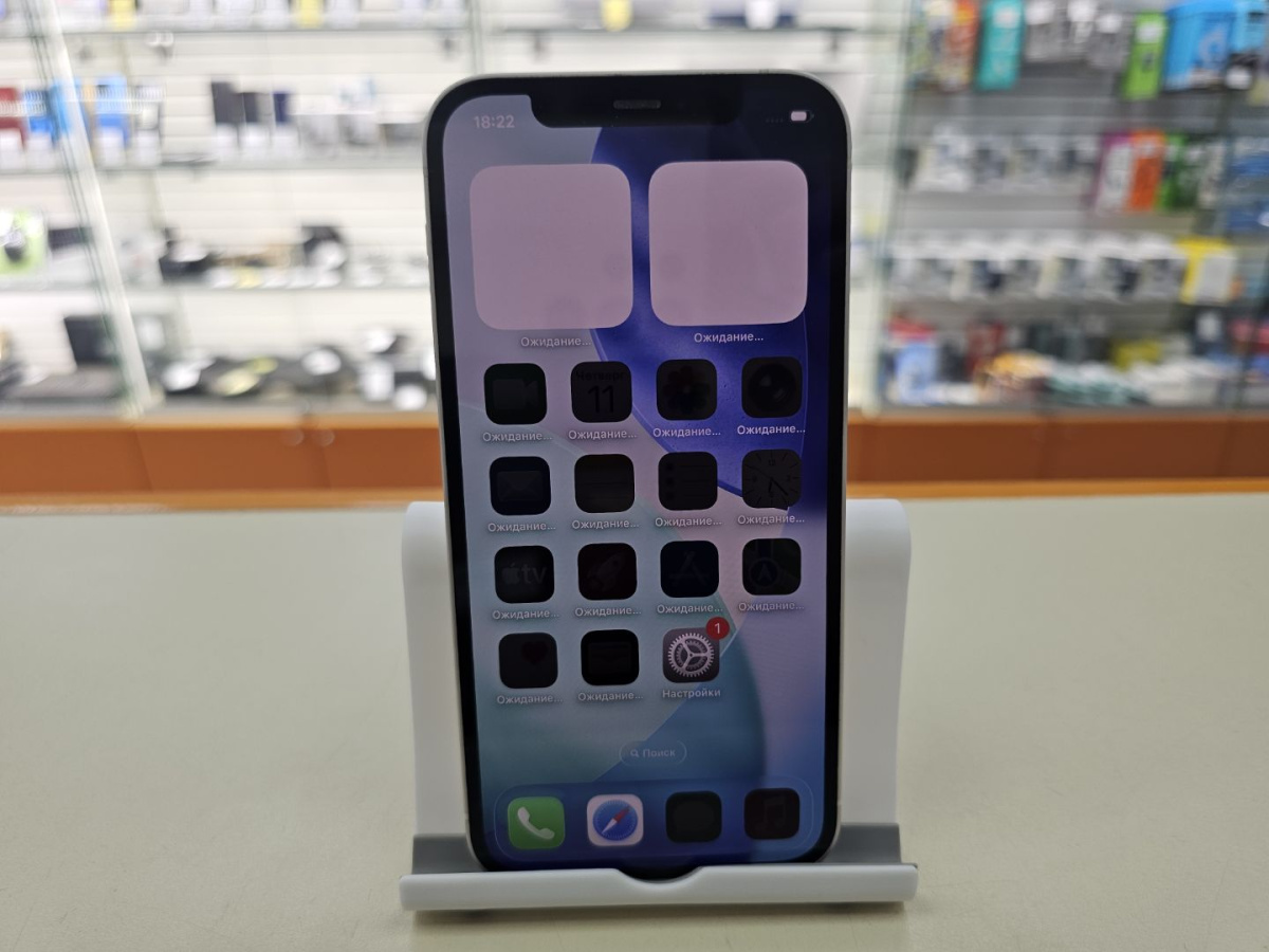 Смартфон Apple iPhone 12 64Gb
