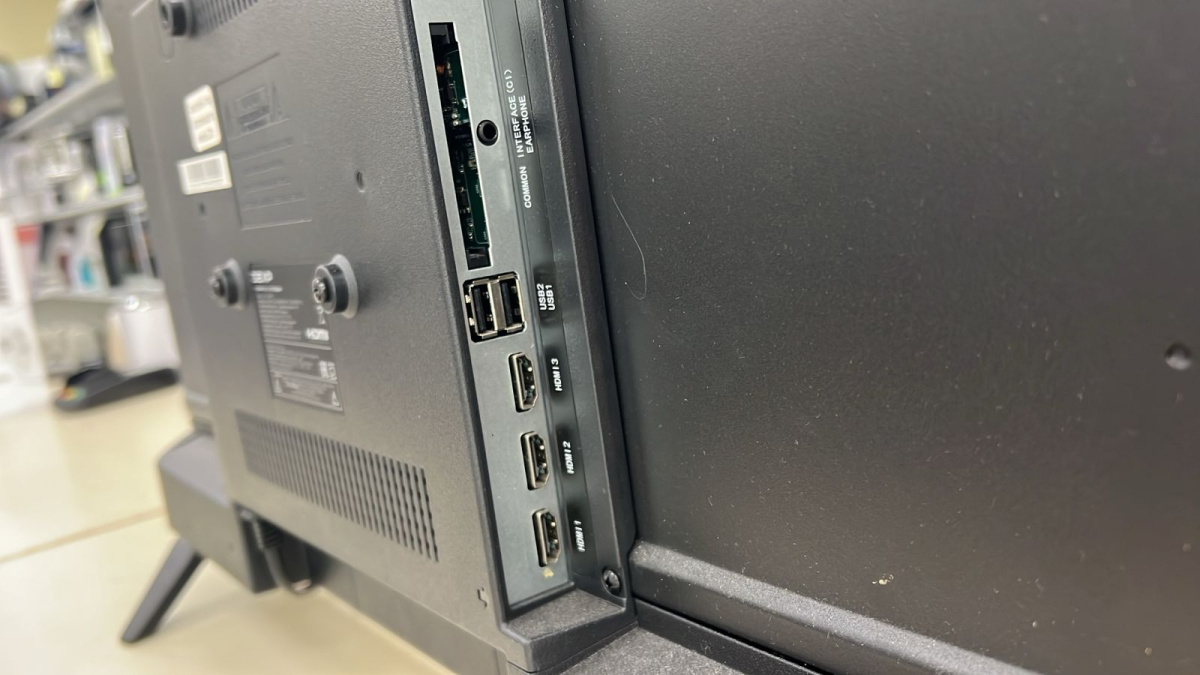 LED Телевизор Dexp 32HHS1