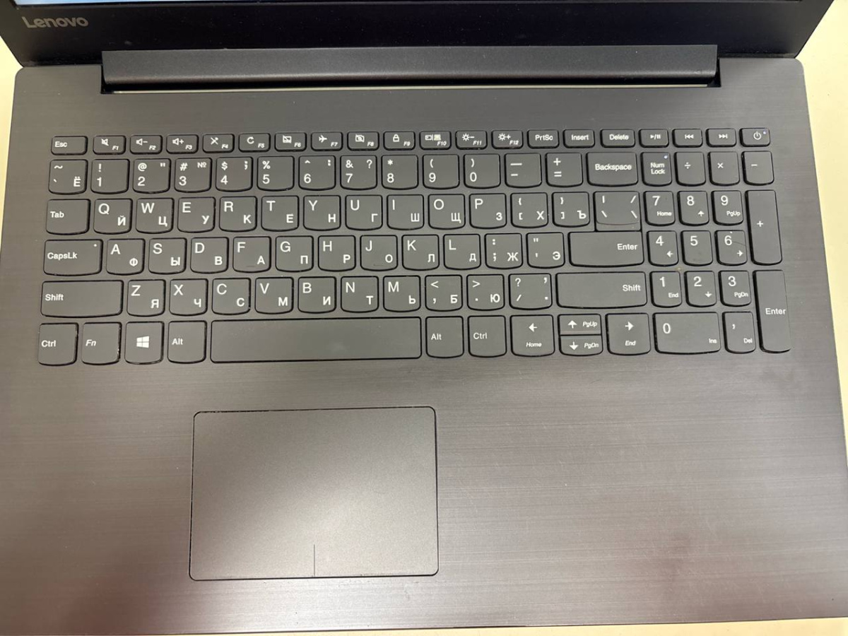 Ноутбук Lenovo 1; Pentium N4200, Radeon 530, 4 Гб, 500 Гб