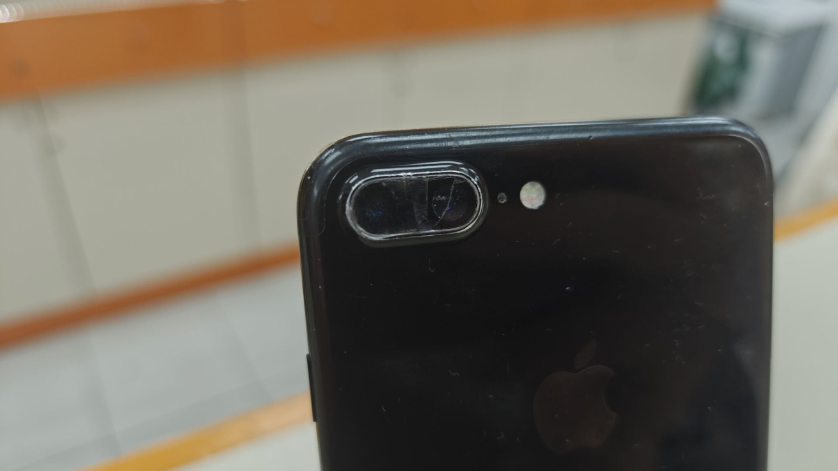 Смартфон Apple iPhone 7 Plus 128Gb