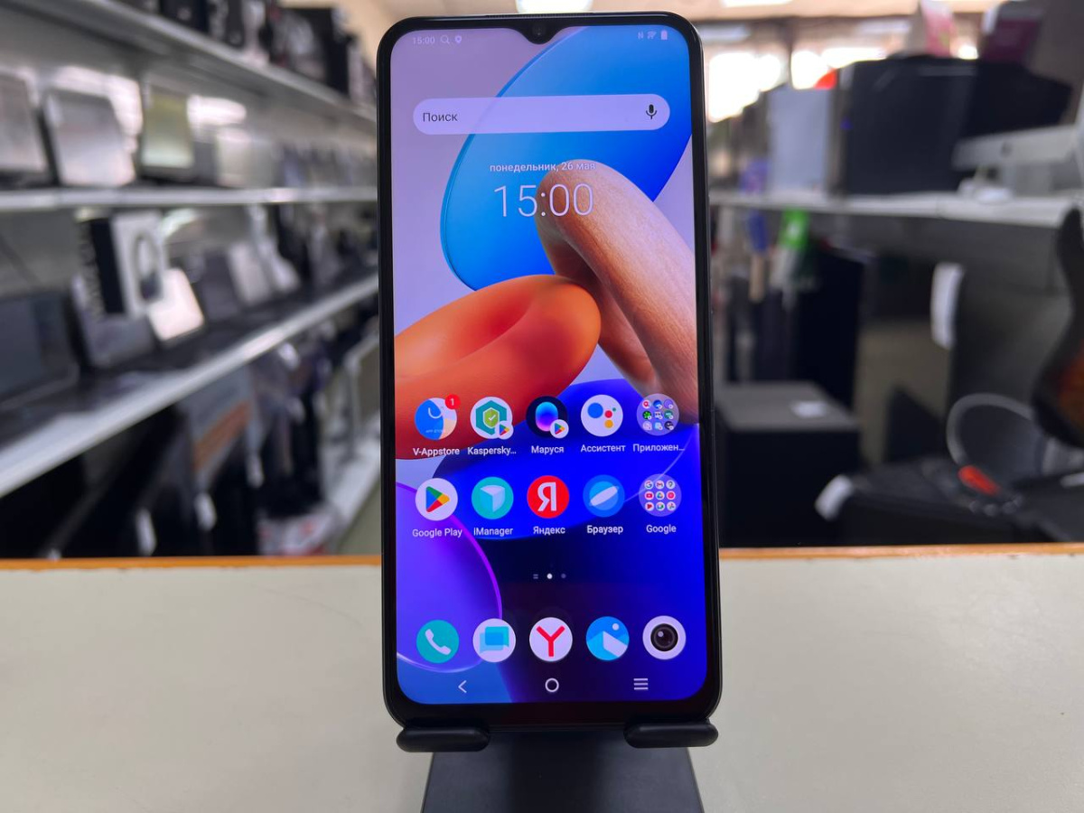Смартфон Vivo Y35 4/128