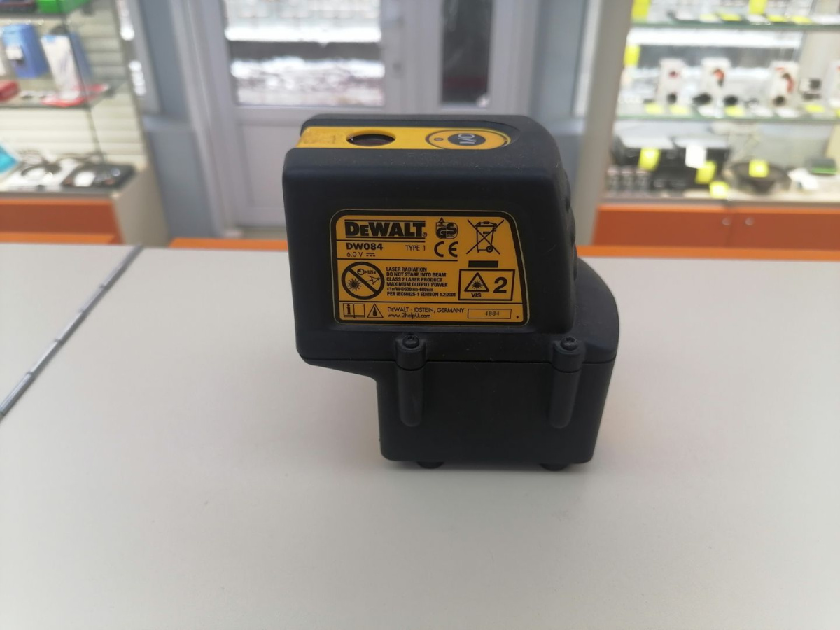 Нивелир Dewalt DW084