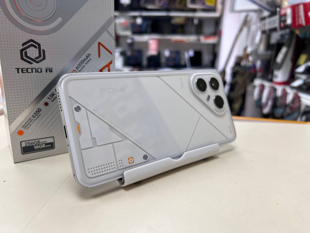 Смартфон Tecno Pova 7 Ultra 8/256