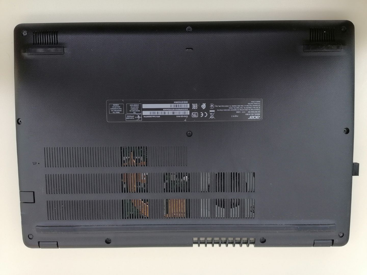 Ноутбук Acer A315; Ryzen 3 3200U, Radeon Vega 3, 4 Гб, 256 Гб, Нет