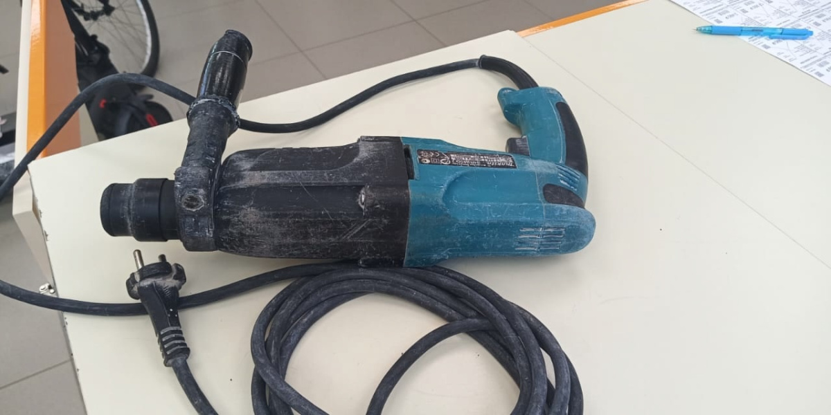 Перфоратор Makita HR-2450