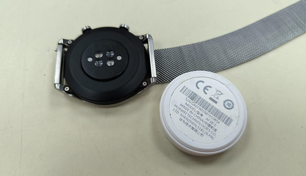 Смарт-часы Huawei GT 3