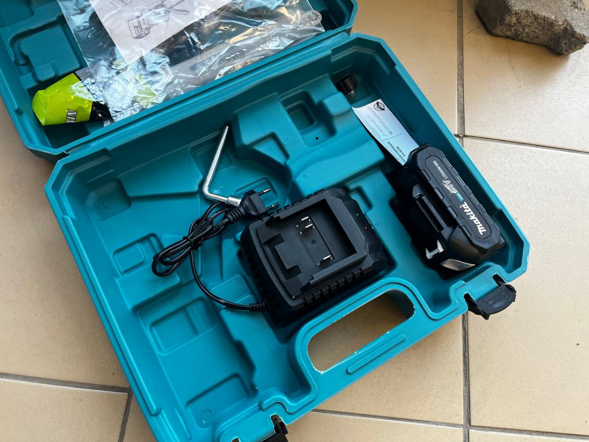Кусторез Makita 48V