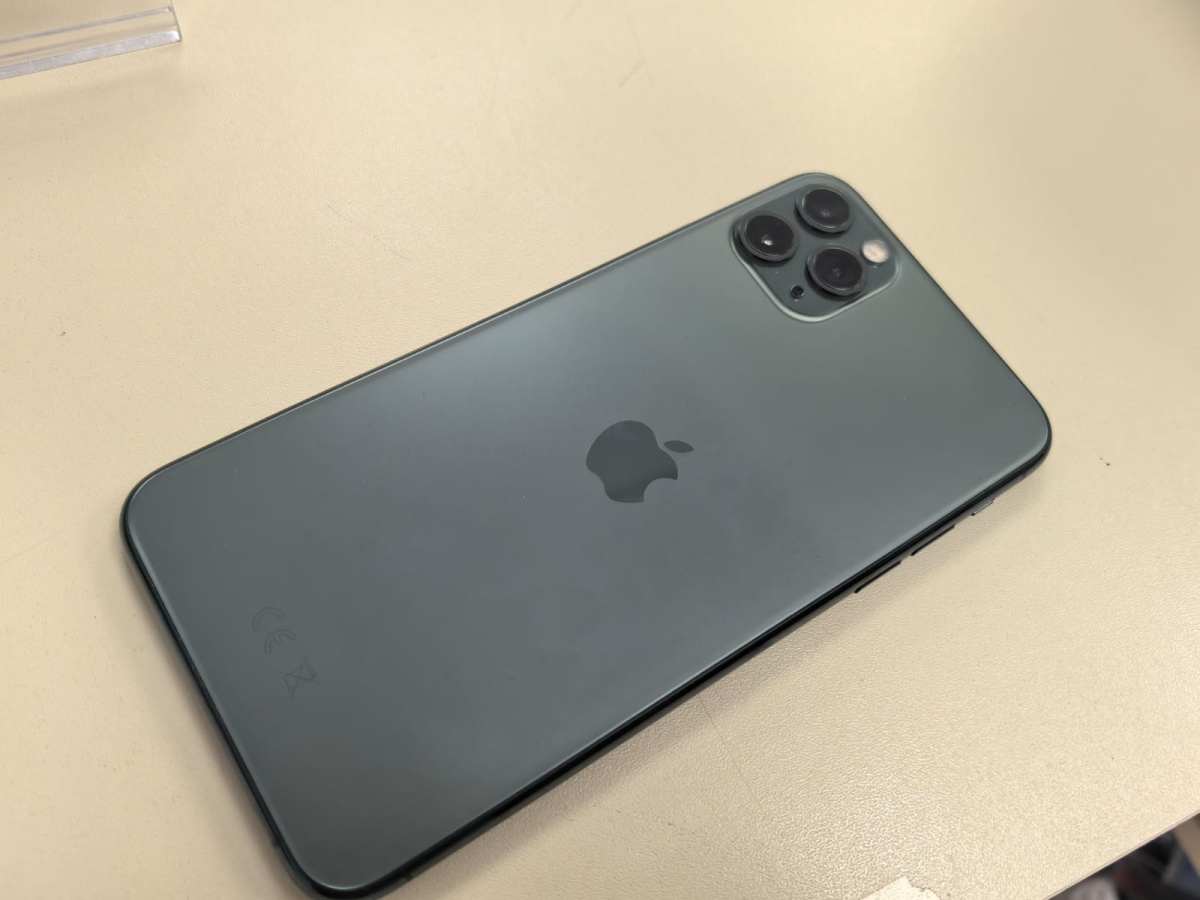 Смартфон Apple iPhone 11 Pro Max 64Gb