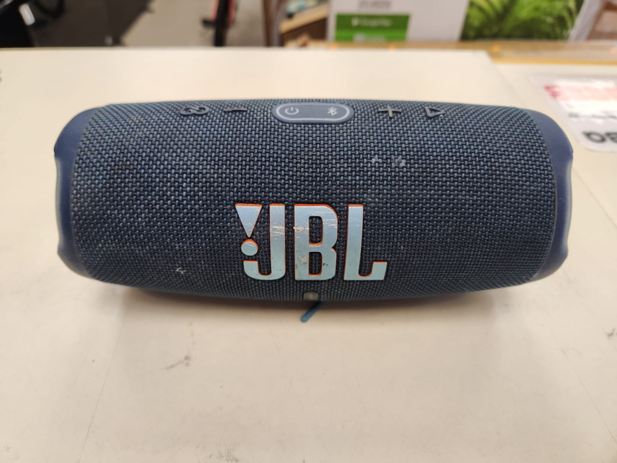 Портативная акустика JBL Charge 5