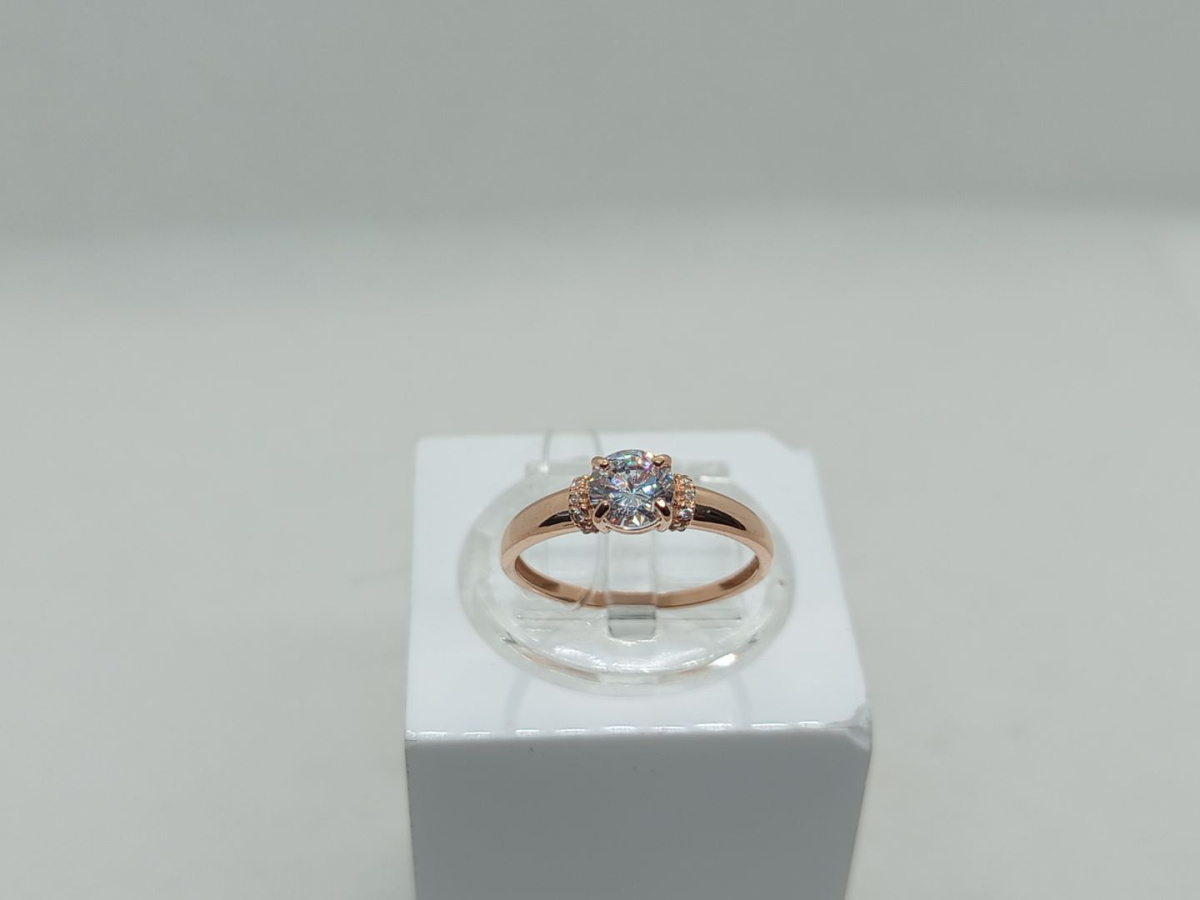 КОЛЬЦО С КАМНЯМИ (Au 585)