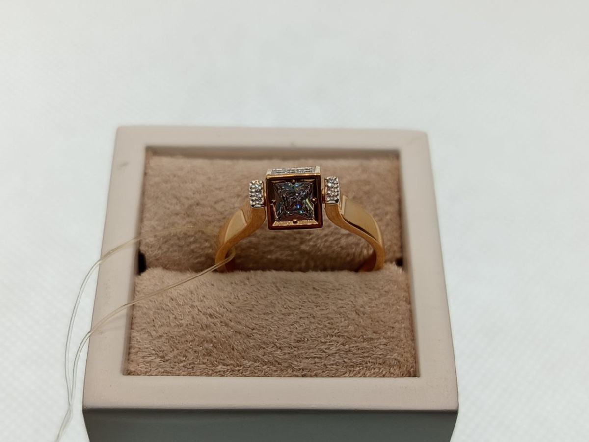 КОЛЬЦО С КАМНЯМИ (Au 585)