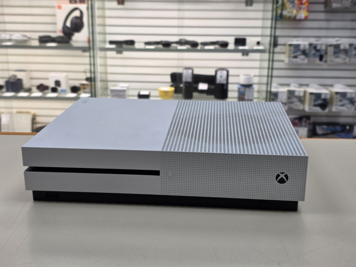 Игровая приставка Xbox One S 1TB