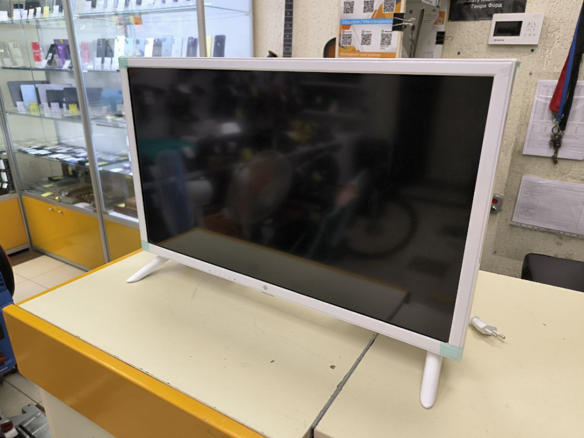 LED Телевизор HI RT-32F02FB