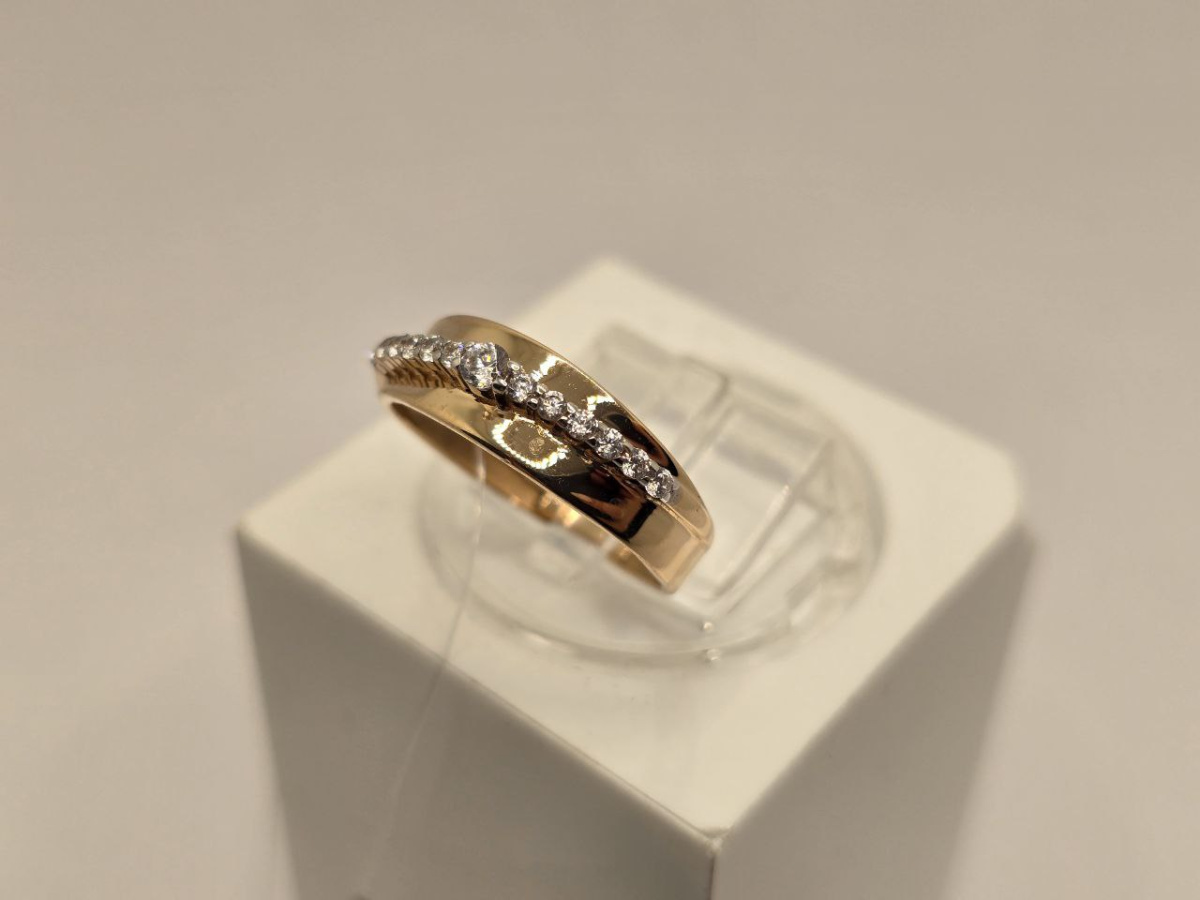 КОЛЬЦО С КАМНЯМИ (Au 585)