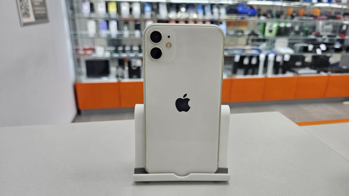 Смартфон Apple iPhone 11 128Gb