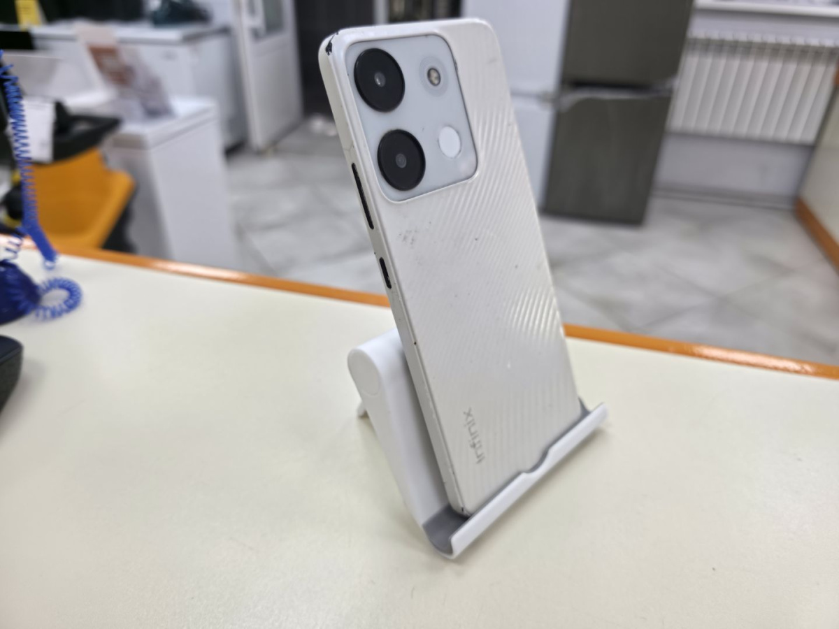 Смартфон Infinix Smart 7 4/64