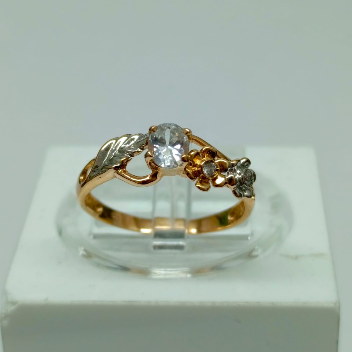 КОЛКМИ585 КОЛЬЦО С КАМНЯМИ (Au 585)
