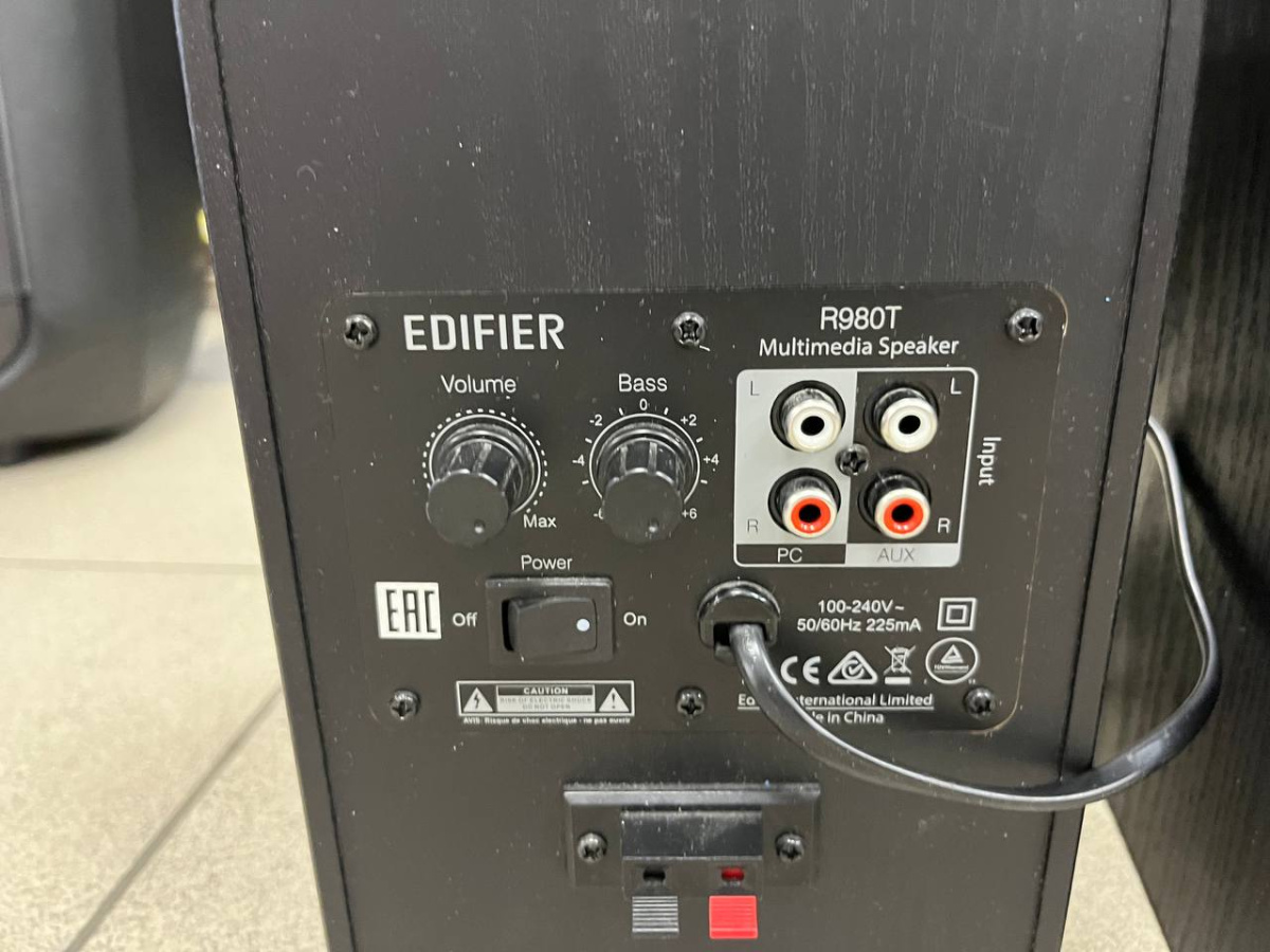 Колонки Edifier R980T