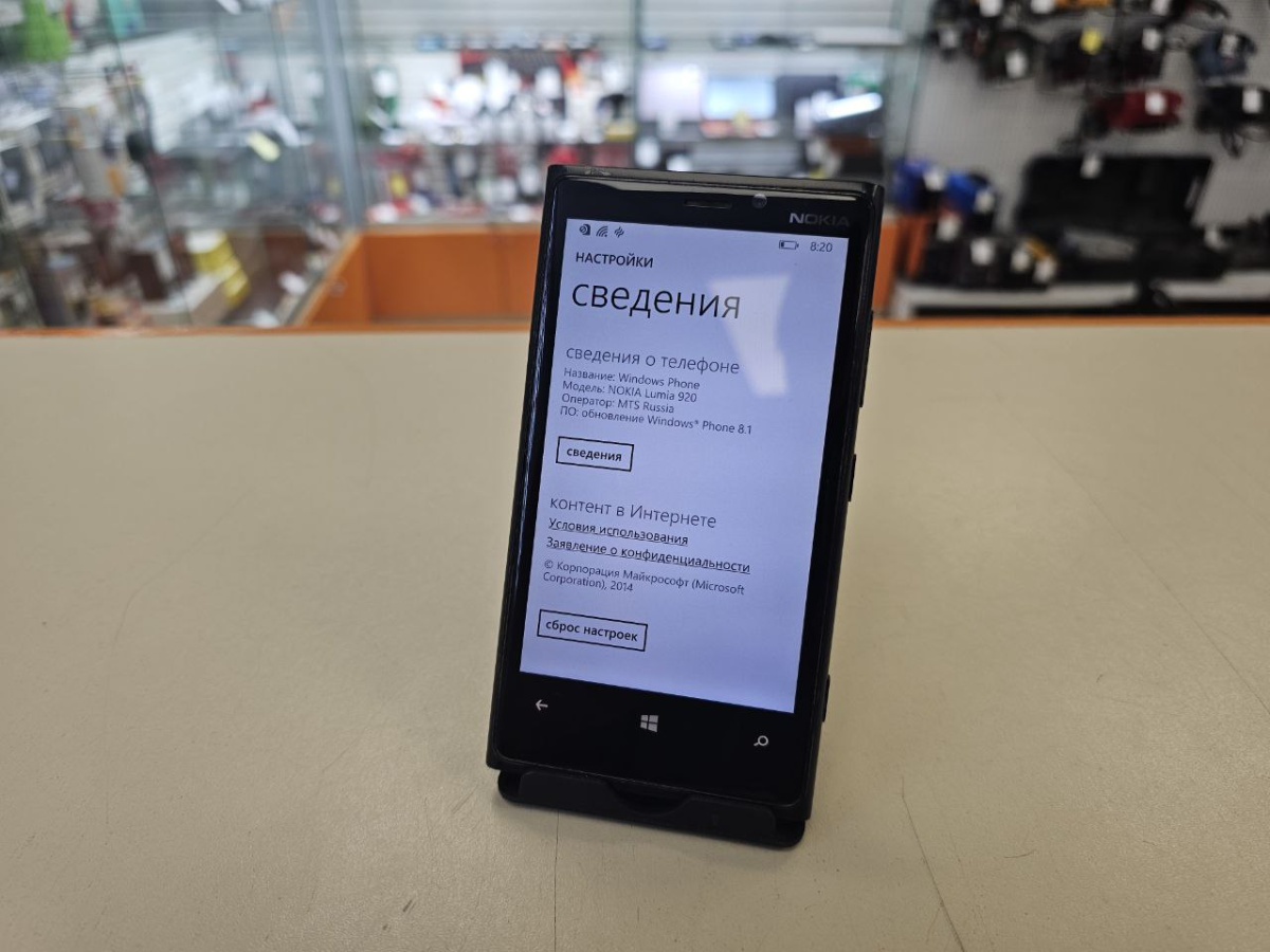 Смартфон Microsoft Lumia 930