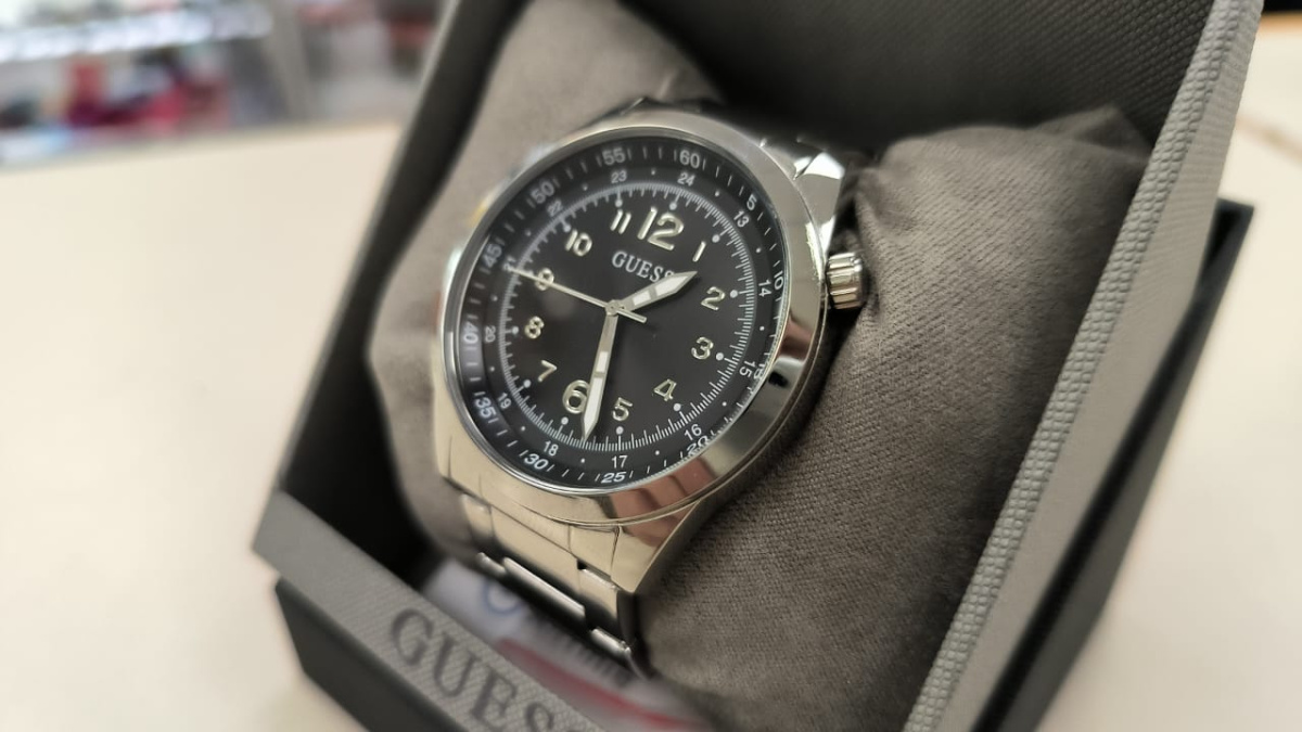 Часы наручные GUESS GW0493G1