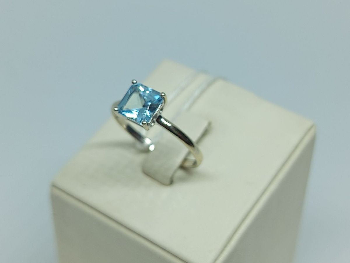 КОЛКМ585 КОЛЬЦО С КАМНЕМ (Au 585)