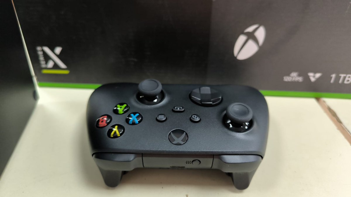 Игровая приставка Xbox Series X 1Tb