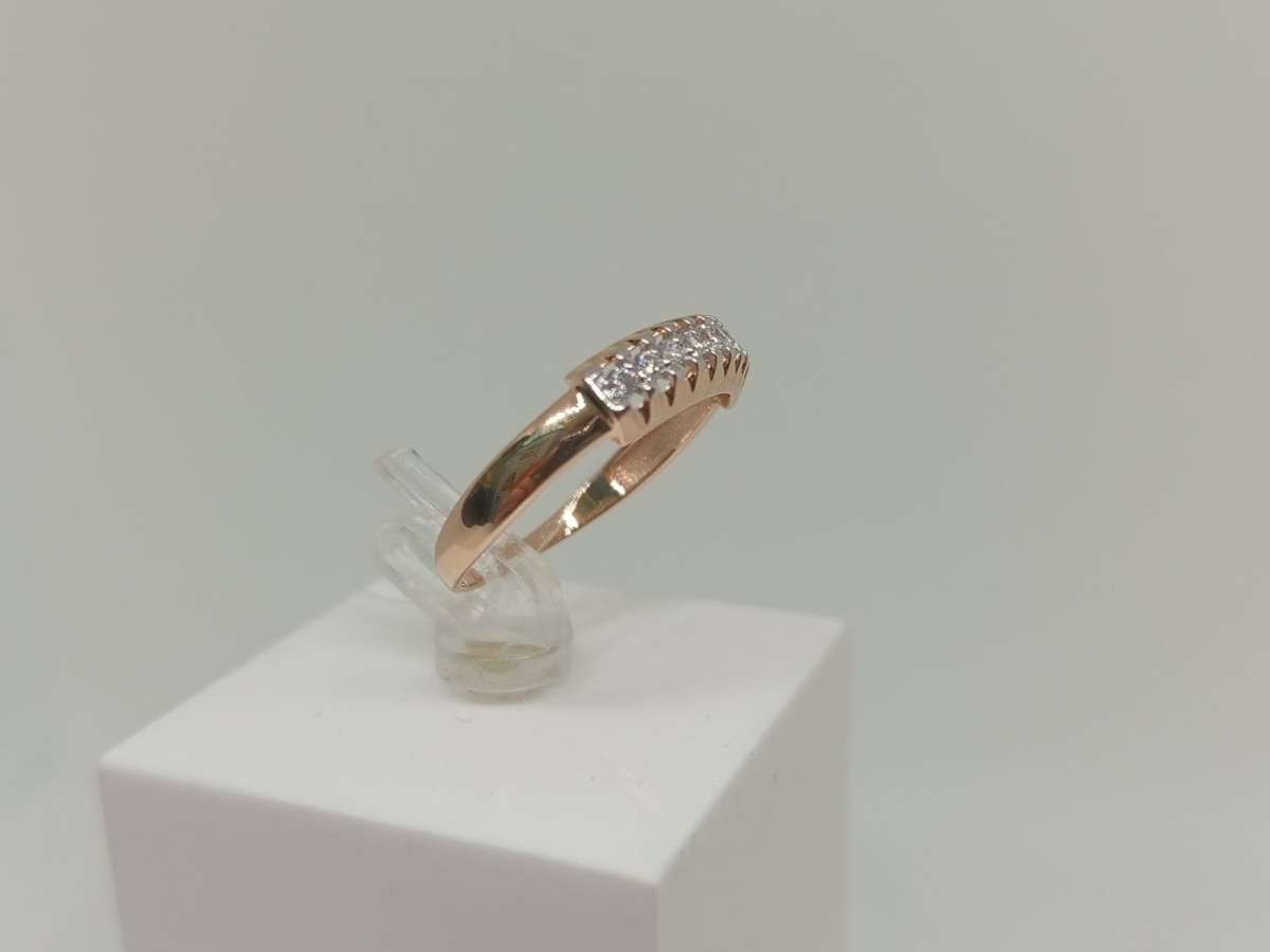 КОЛЬЦО С КАМНЯМИ (Au 585)