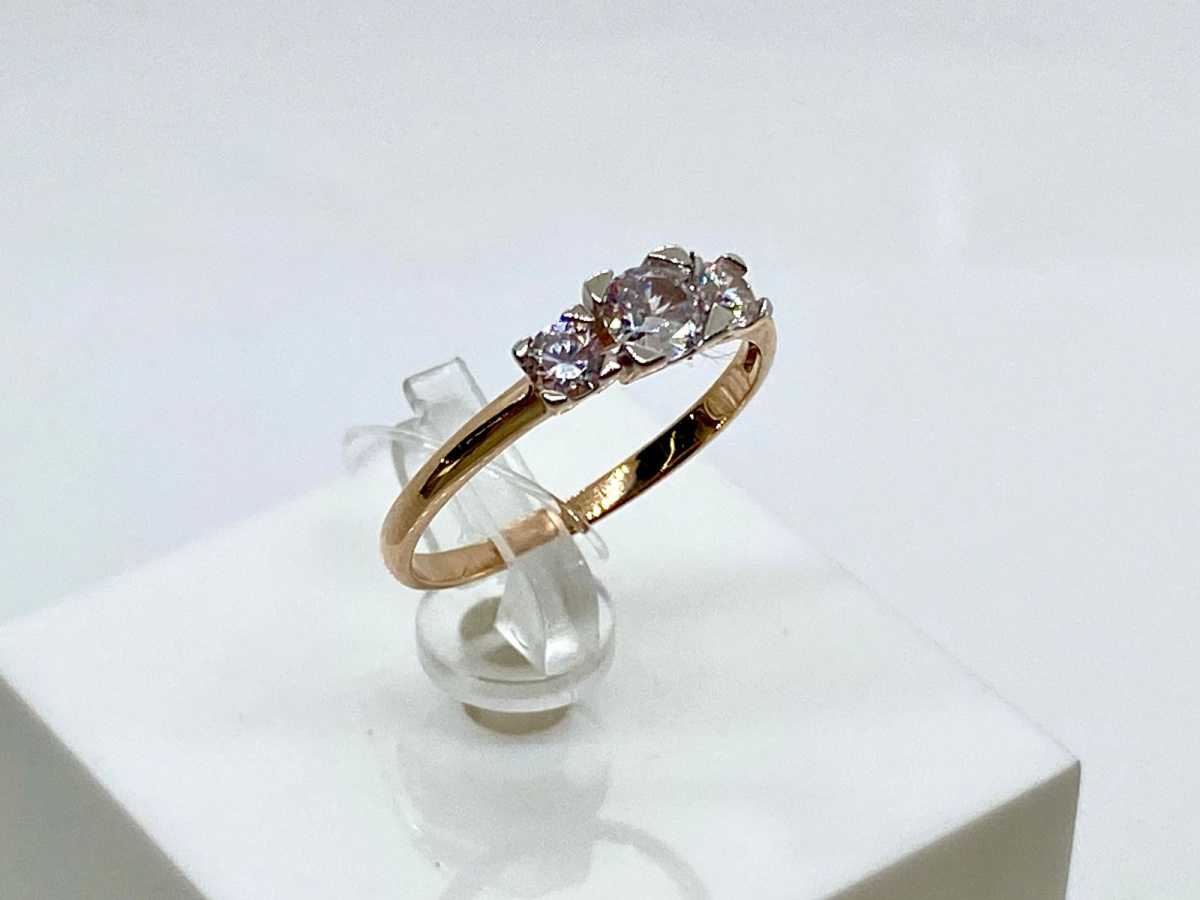 КОЛЬЦО С КАМНЯМИ (Au 585)