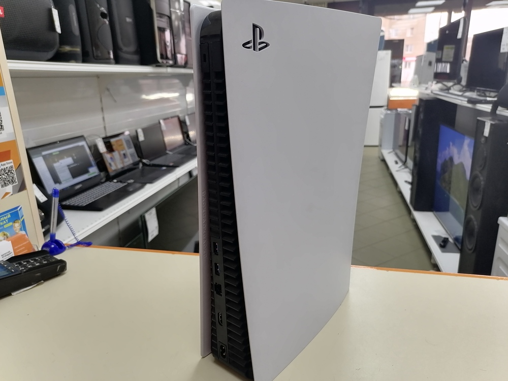 Игровая приставка PlayStation 5 825Gb (С дисководом)
